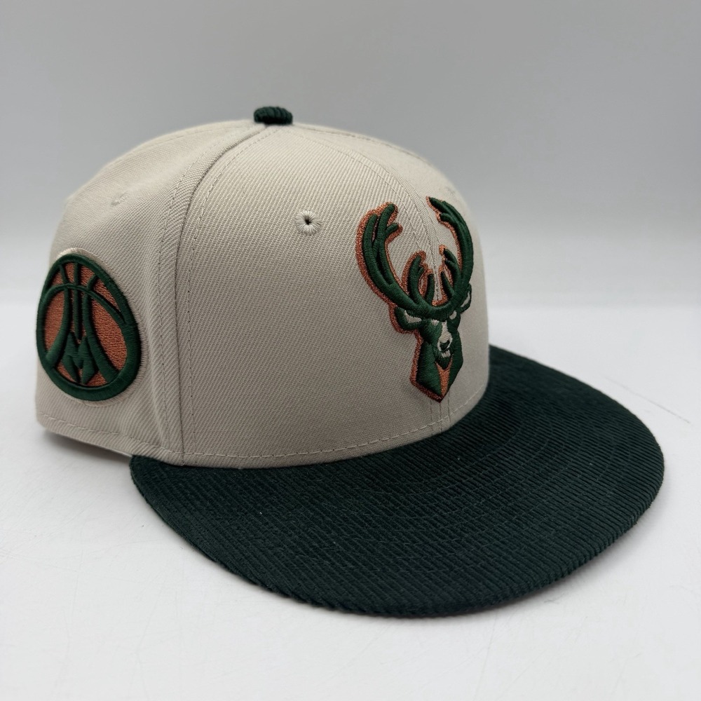 New Era 59Fifty‎ Milwaukee Bucks Hat Cap Sz 7 Beige Green Corduroy Bill NWT NBA